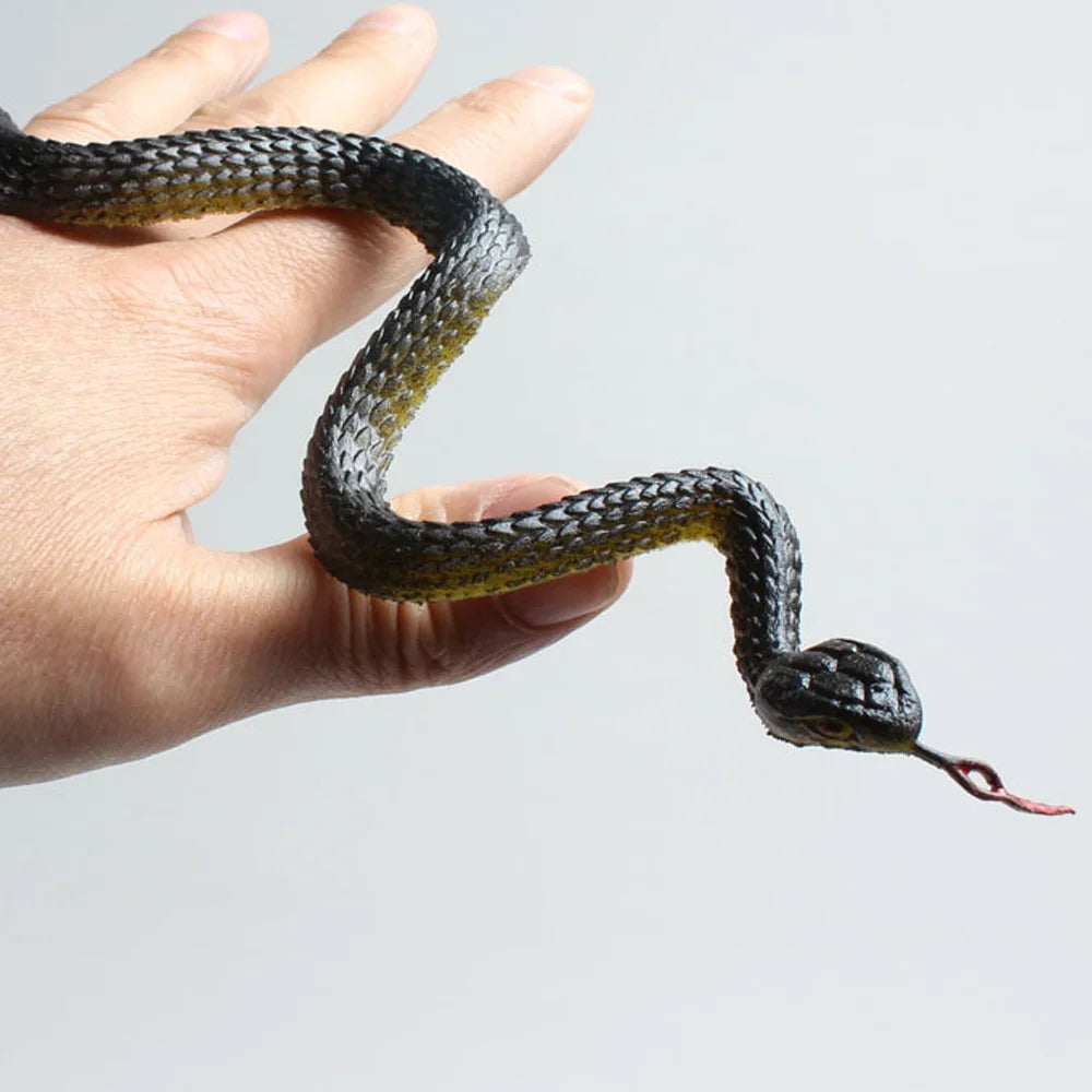 1/2pc Fake Snake Prank Toy Scary Simulation Rubber Anaconda Halloween Party Trick Toys Cosplay Costume Props Accessories 22cm